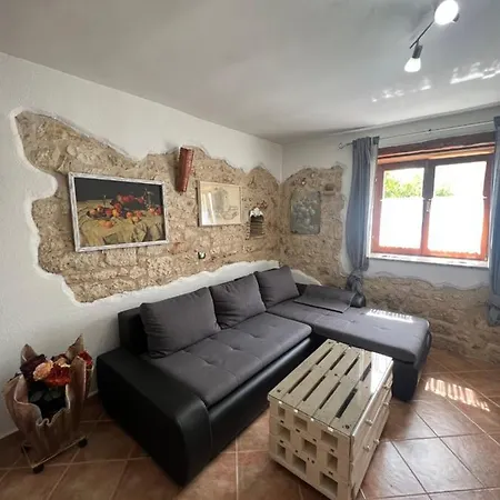 Kuca Za Odmor Matea Apartment Porec